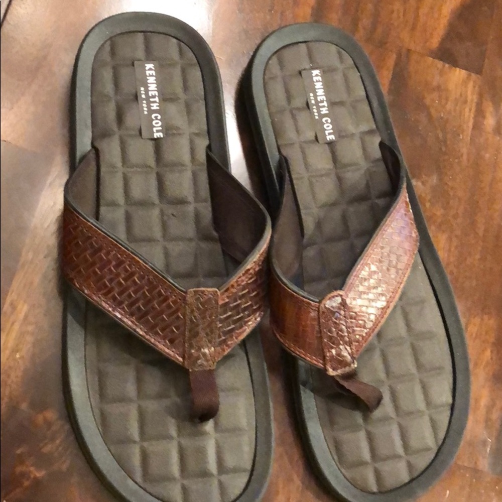 Kenneth Cole Flip-Flops never worn